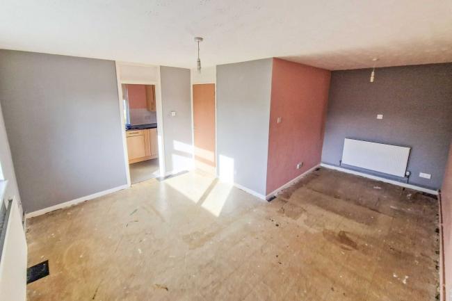 9 Orchard Cottages, Cuckfield, Sussex RH17 5BP 1