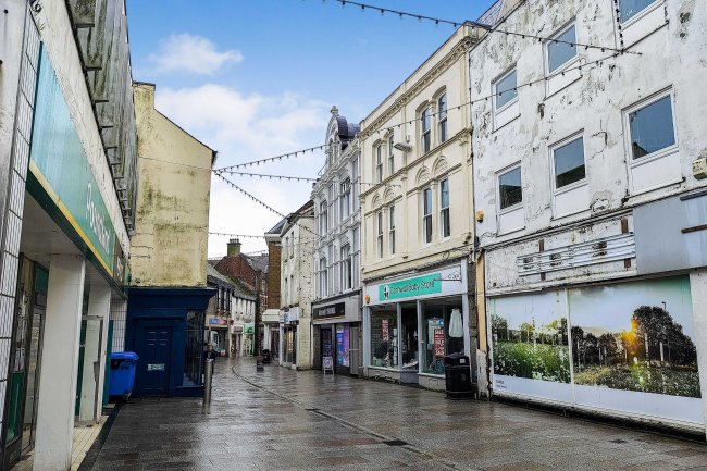 28/30 Fore Street, St Austell, Cornwall PL25 5EP 8