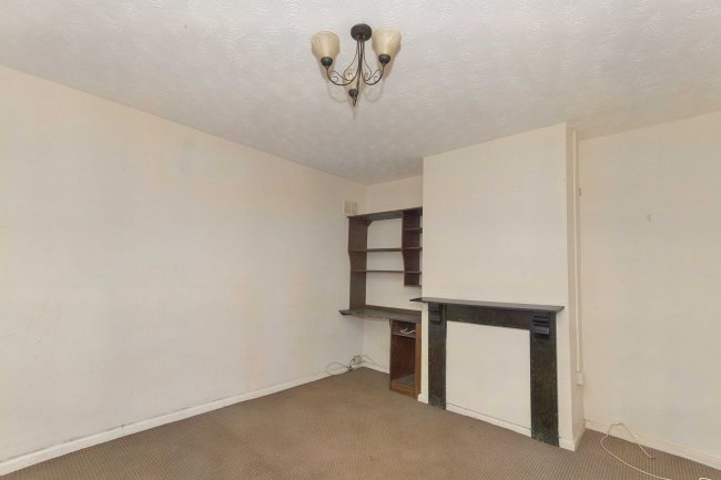 150 Vandyke Road, Leighton Buzzard, Bedfordshire, LU7 3HS 6