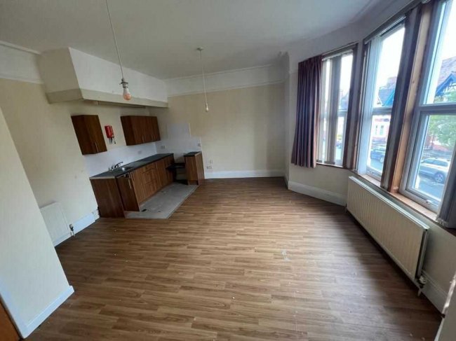 11 Spencer Avenue, Earlsdon, Coventry, West Midlands, CV5 6NQ 2