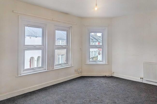 28B Swete Street, Plaistow, London, E13 0BS 4