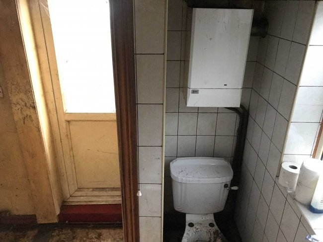 39 Harwich Road, Colchester, Essex, CO4 3BP 3