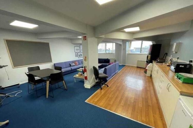 18 Upper Market Square, Stoke-On-Trent ST1 1BS 2