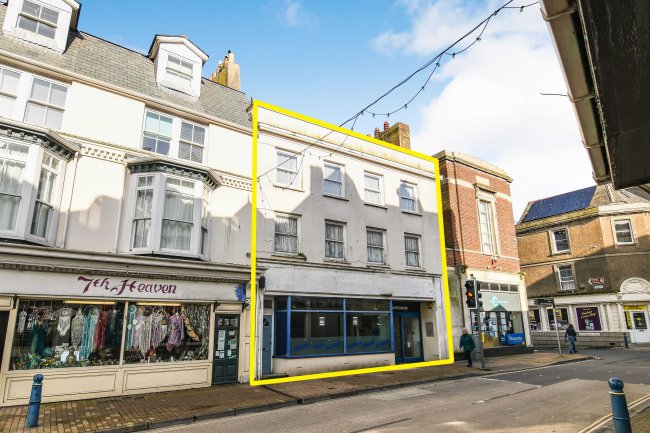 45 High Street, Ilfracombe, Devon, EX34 9QB 8