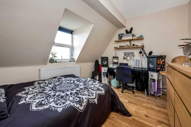 Flat 4, 77 Westow Hill, London SE19 1TX 7