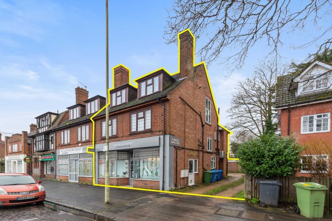 44 Alexandra Road, Farnborough, GU14 6DA 6