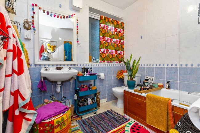 44 Alexandra Road, Farnborough, GU14 6DA 6