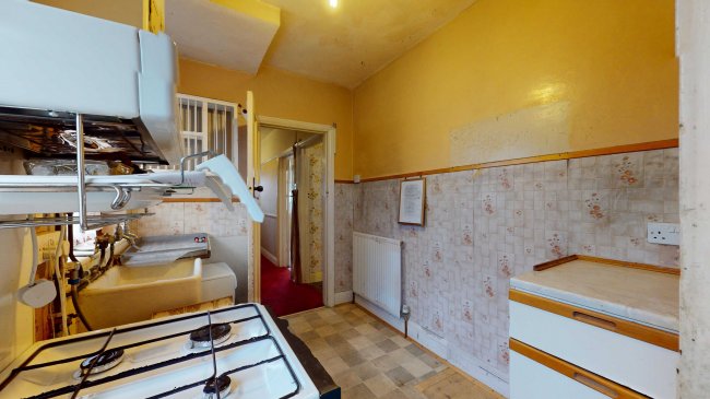 80 Beverley Road, Whyteleafe, Surrey, CR3 0DX 5