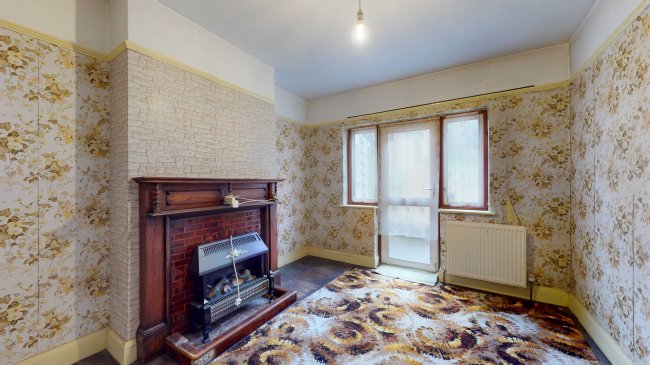 80 Beverley Road, Whyteleafe, Surrey, CR3 0DX 5