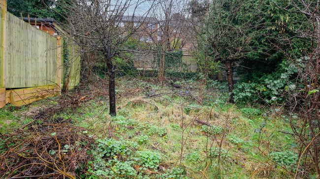 80 Beverley Road, Whyteleafe, Surrey, CR3 0DX 5