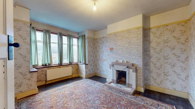 80 Beverley Road, Whyteleafe, Surrey, CR3 0DX 5