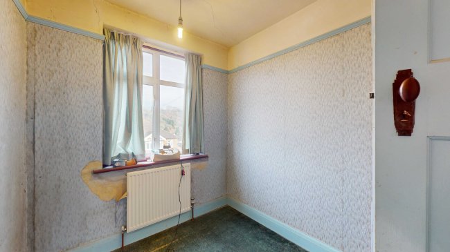 80 Beverley Road, Whyteleafe, Surrey, CR3 0DX 5