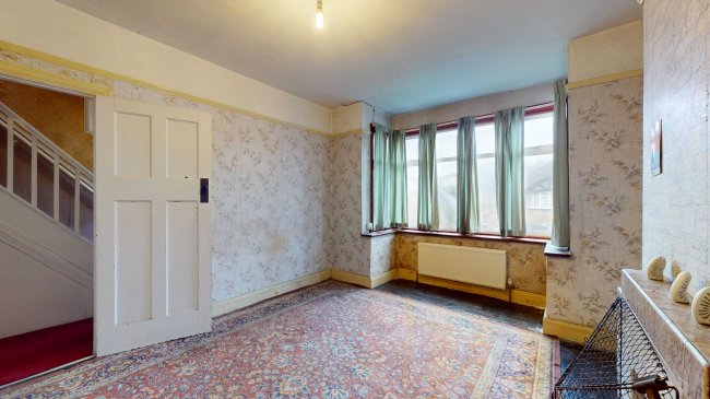 80 Beverley Road, Whyteleafe, Surrey, CR3 0DX 5