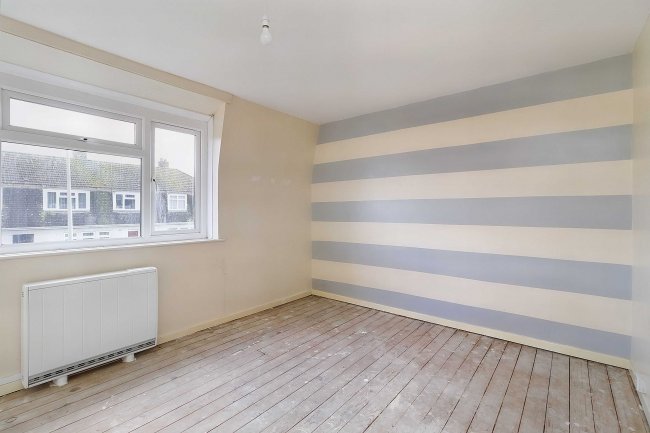 3 Court Farm Close, Netheravon, Salisbury, SP4 9QX 10