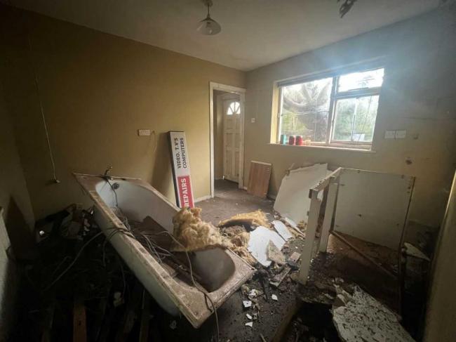 51 Briton Ferry Road, Neath, SA11 1AR 4