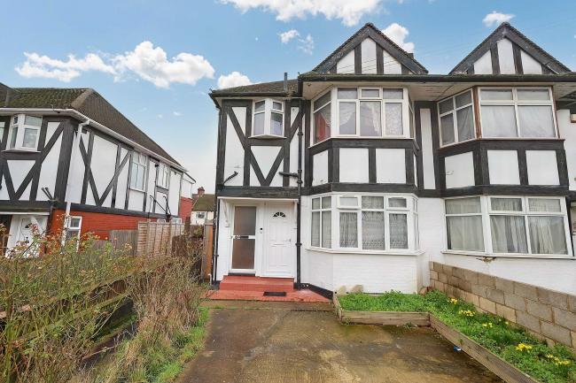 18A Highcroft Avenue, Wembley, HA0 1TG 10