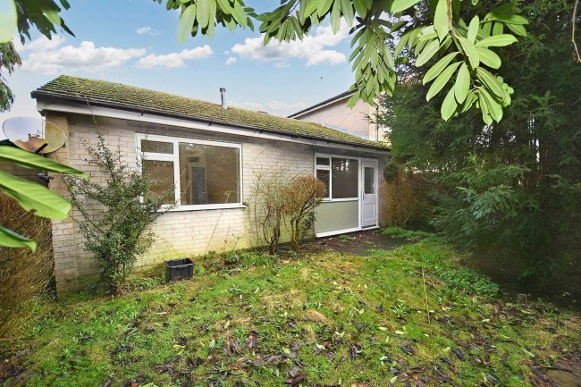 8 Woodbourne Close, Liss, GU33 7BA 8