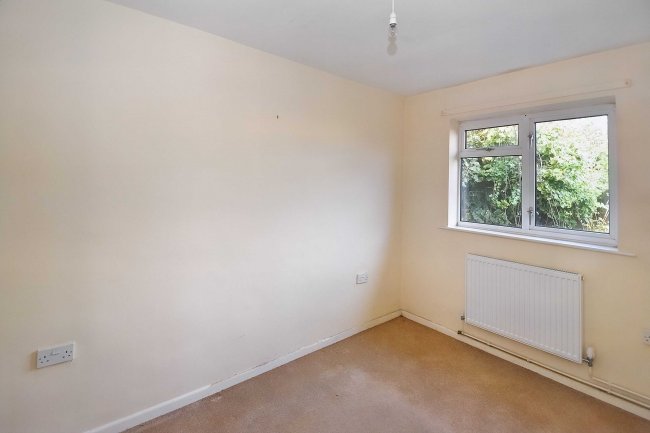 8 Woodbourne Close, Liss, GU33 7BA 8
