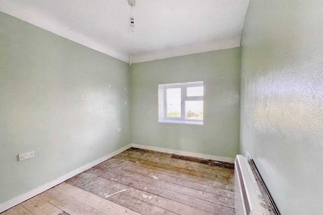 8 Yeovil Road, Tintinhull, Yeovil, Somerset, BA22 8QL 10