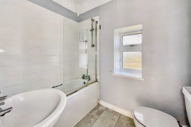 8 Yeovil Road, Tintinhull, Yeovil, Somerset, BA22 8QL 10