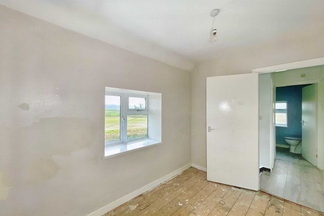 8 Yeovil Road, Tintinhull, Yeovil, Somerset, BA22 8QL 10