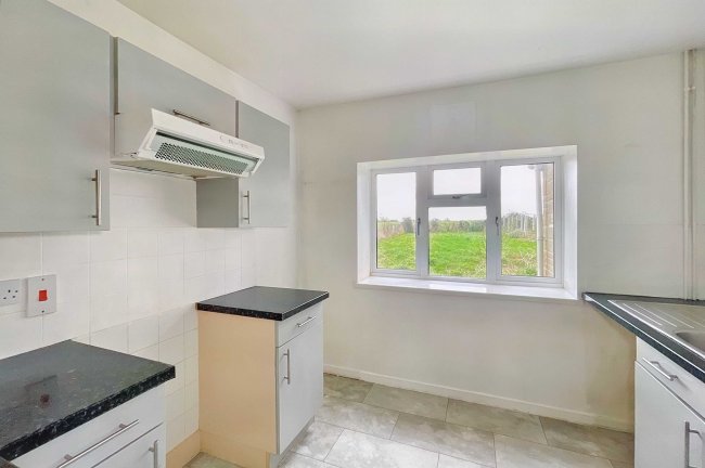 8 Yeovil Road, Tintinhull, Yeovil, Somerset, BA22 8QL 10