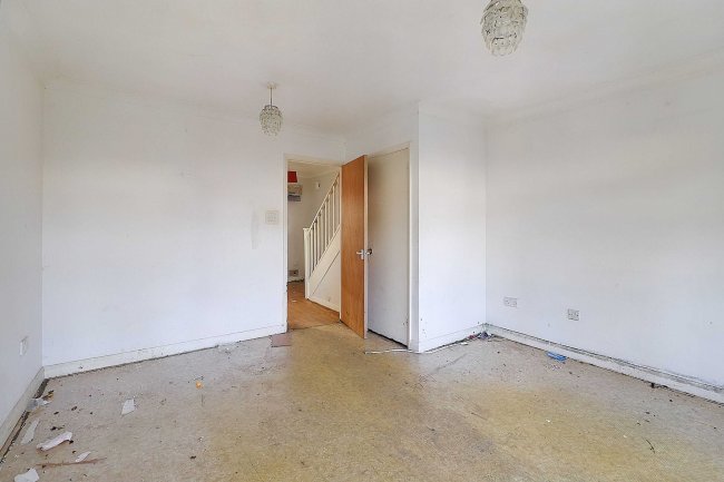 8 Sloane Court, Sloane Avenue, Holbury, Southampton, SO45 2LH 2