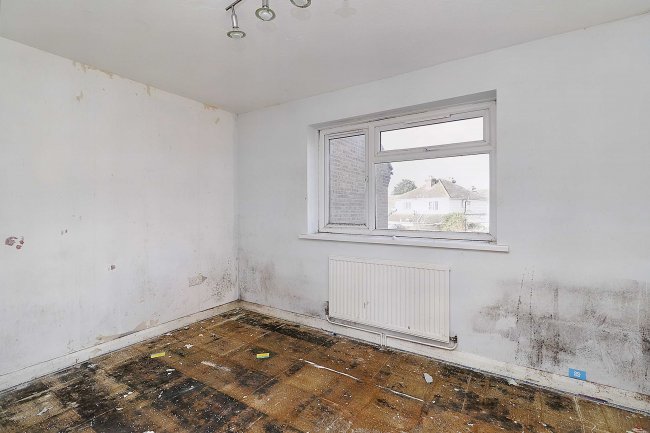 8 Sloane Court, Sloane Avenue, Holbury, Southampton, SO45 2LH 2