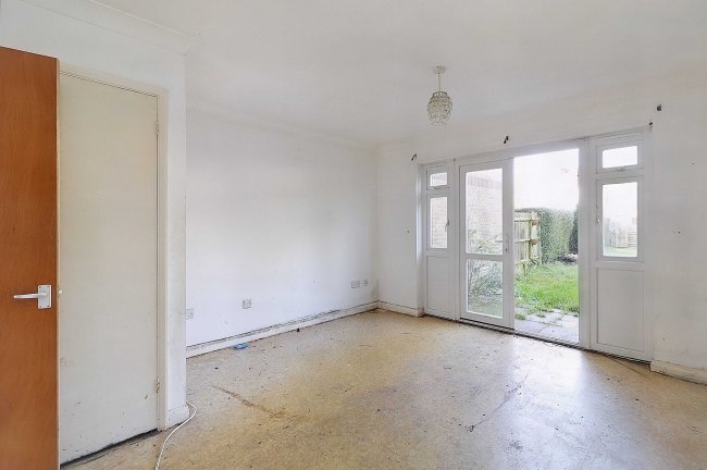 8 Sloane Court, Sloane Avenue, Holbury, Southampton, SO45 2LH 2