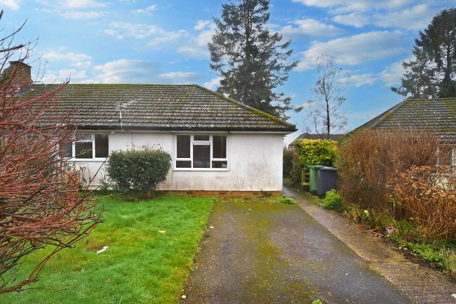 22 Beech Lane, Grayshott, Hindhead, GU26 6LT 10