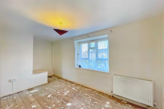 18 West Street, Templecombe, Somerset, BA8 0LG 6