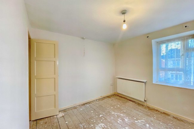 18 West Street, Templecombe, Somerset, BA8 0LG 6