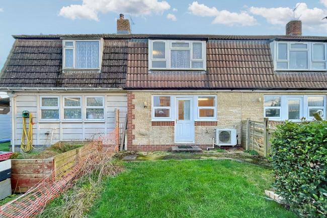 18 West Street, Templecombe, Somerset, BA8 0LG 6