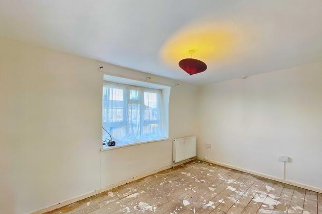 18 West Street, Templecombe, Somerset, BA8 0LG 6