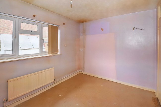 35 Coniston Road, Bordon, GU35 0NP 1