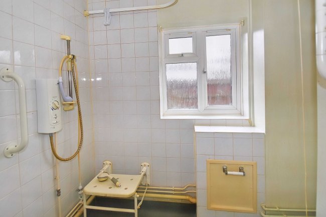 35 Coniston Road, Bordon, GU35 0NP 1