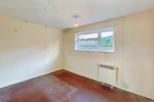 7 Greenhill Road, Yeovil, Somerset, BA21 5NA 6