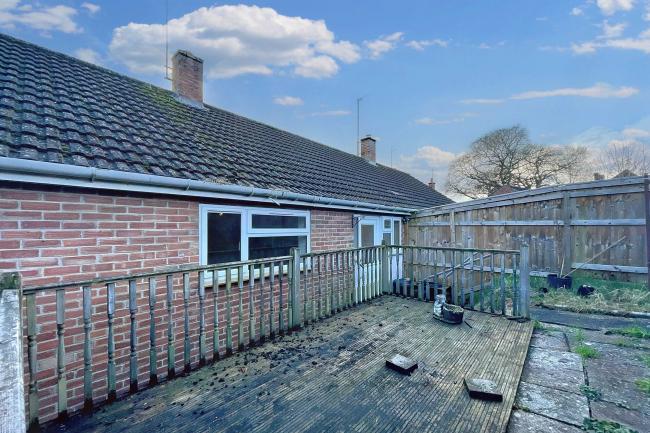 7 Greenhill Road, Yeovil, Somerset, BA21 5NA 6