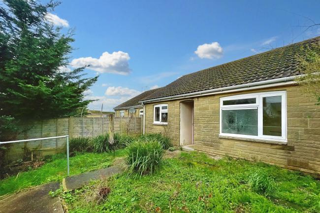 2 Eastfield Close, Martock, Somerset, TA12 6NJ 7