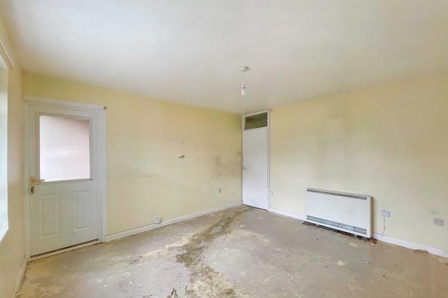 2 Eastfield Close, Martock, Somerset, TA12 6NJ 7