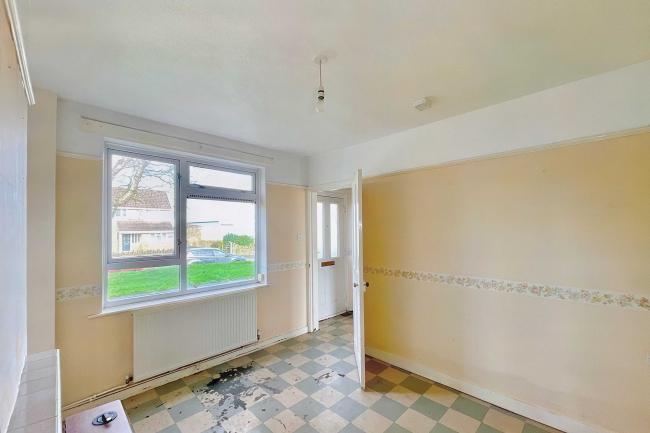 51 Newclose Terrace, Stoke Sub Hamdon, Somerset, TA14 6QH 8