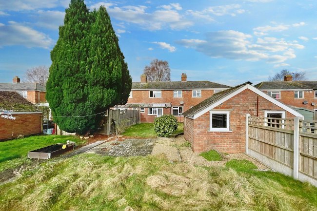 51 Newclose Terrace, Stoke Sub Hamdon, Somerset, TA14 6QH 8