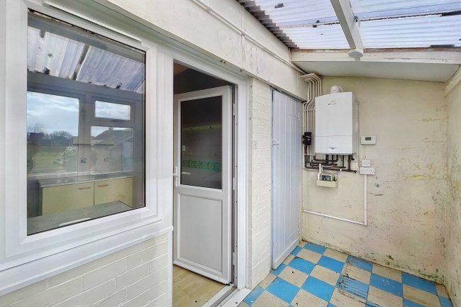 51 Newclose Terrace, Stoke Sub Hamdon, Somerset, TA14 6QH 8