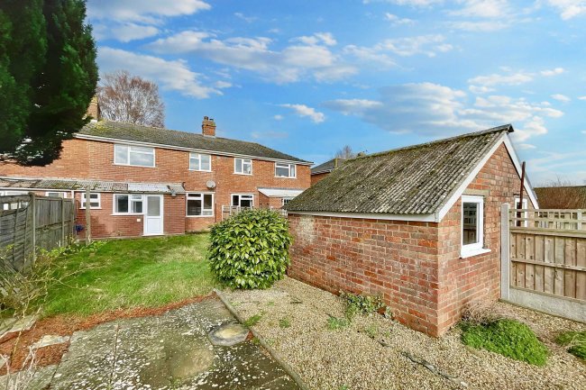 51 Newclose Terrace, Stoke Sub Hamdon, Somerset, TA14 6QH 8