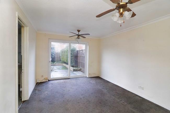 35 St Barbara Way, Hilsea, Portsmouth, PO2 0UT 5