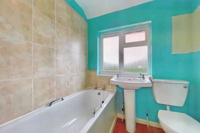 10 Poplars Close, Yeovil Marsh, Yeovil, Somerset BA21 3QW 7