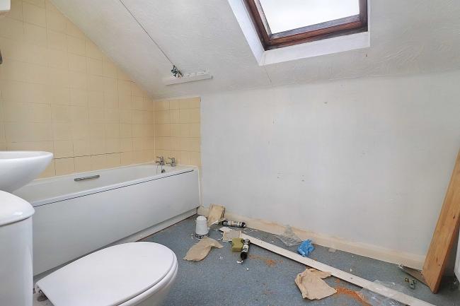 1 Hedworth Lane, Boldon Colliery, NE35 9HS 5