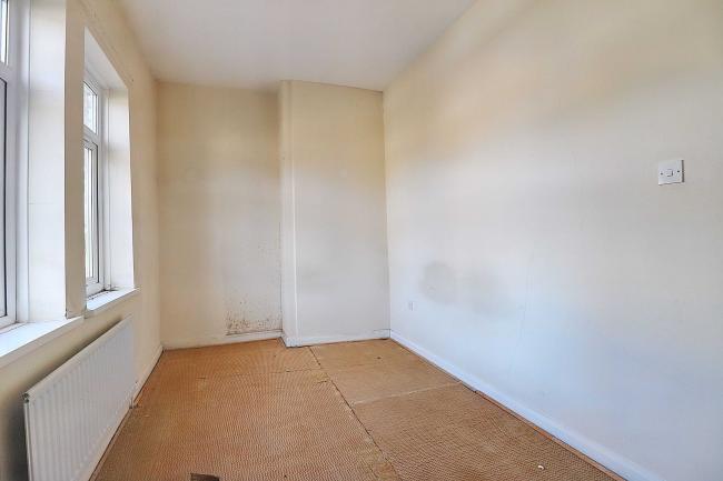 1 Hedworth Lane, Boldon Colliery, NE35 9HS 5