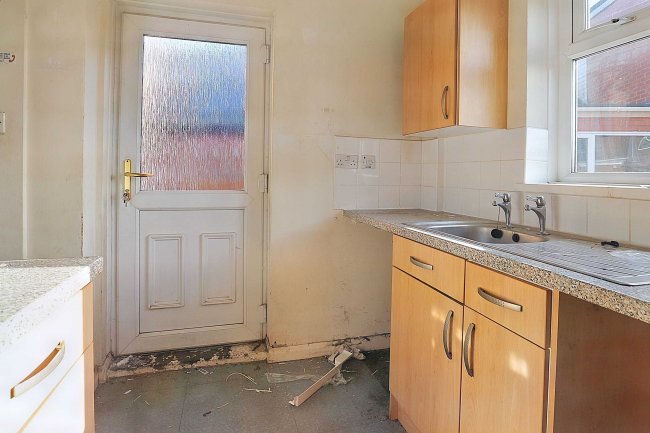 1 Hedworth Lane, Boldon Colliery, NE35 9HS 5