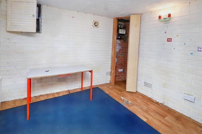 64 Constitution Road, Chatham, Kent, ME5 7DW 2